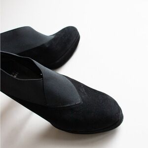 Chic Black Suede Slip-On Shoes